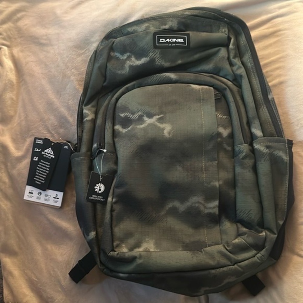 Dakine Campus L 33L Backpack - Clash CCamo
